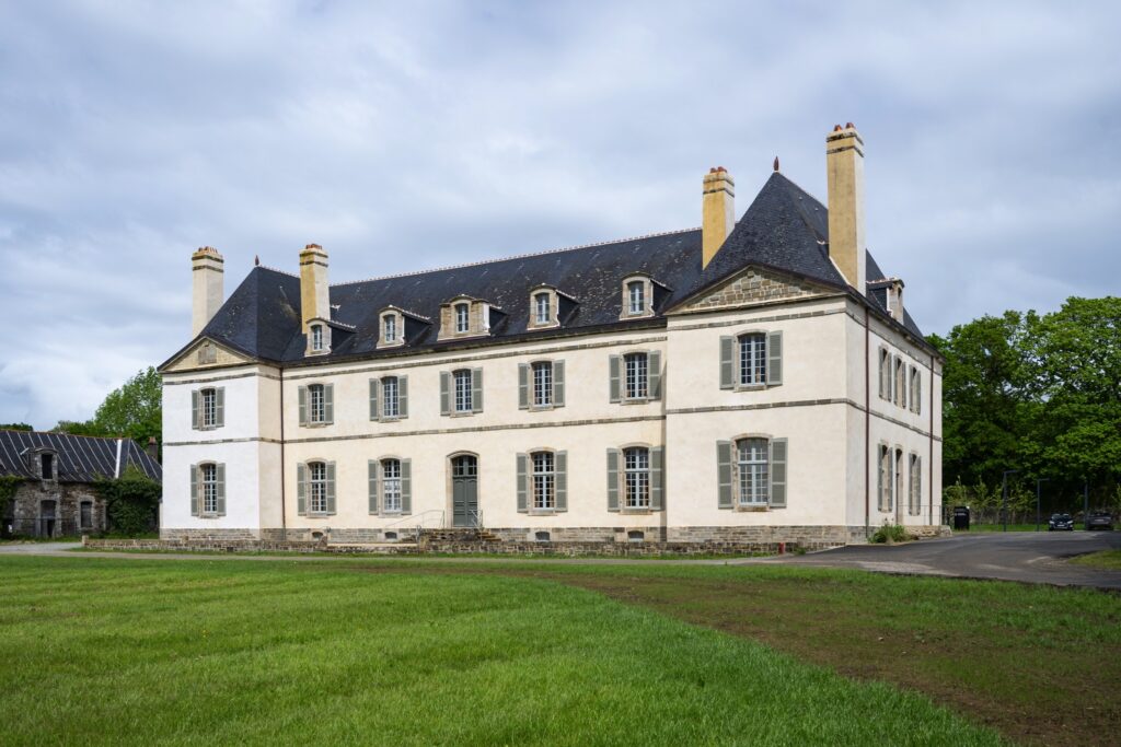 Architecte du patrimoine Morbihan - Château de Kerampuilh - Carhaix